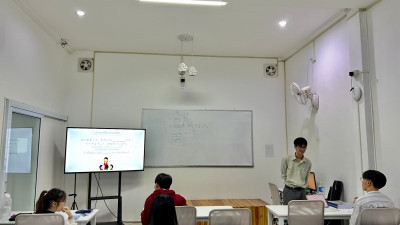 ບັນຍາກາດເປີດຮຽນມື້ທຳອິດ